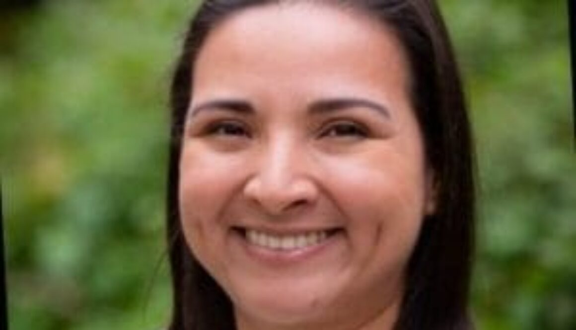 1627496120066-002-300x300