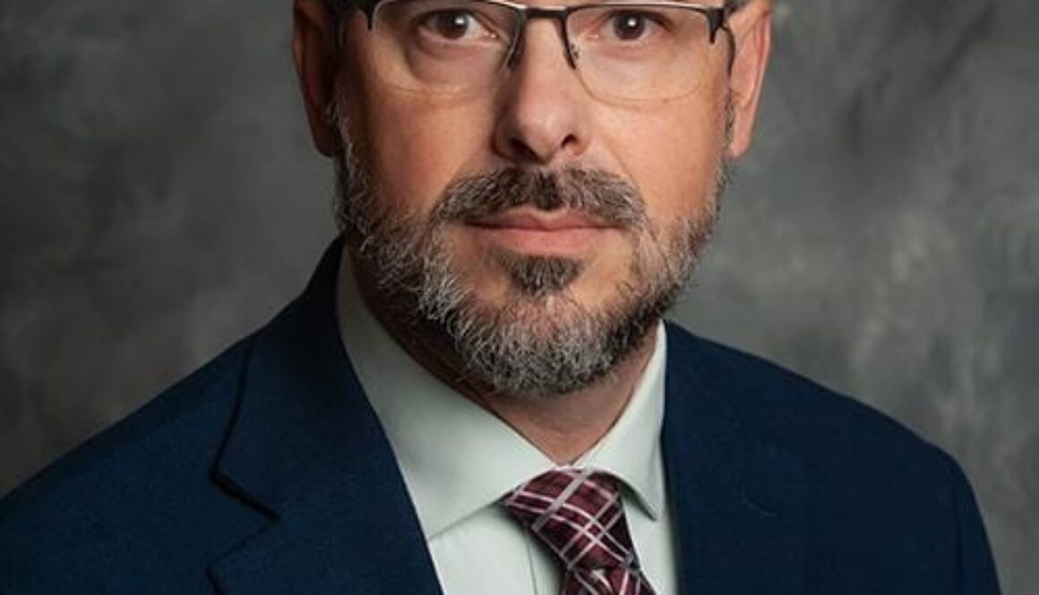 20241108_green_john_HALF